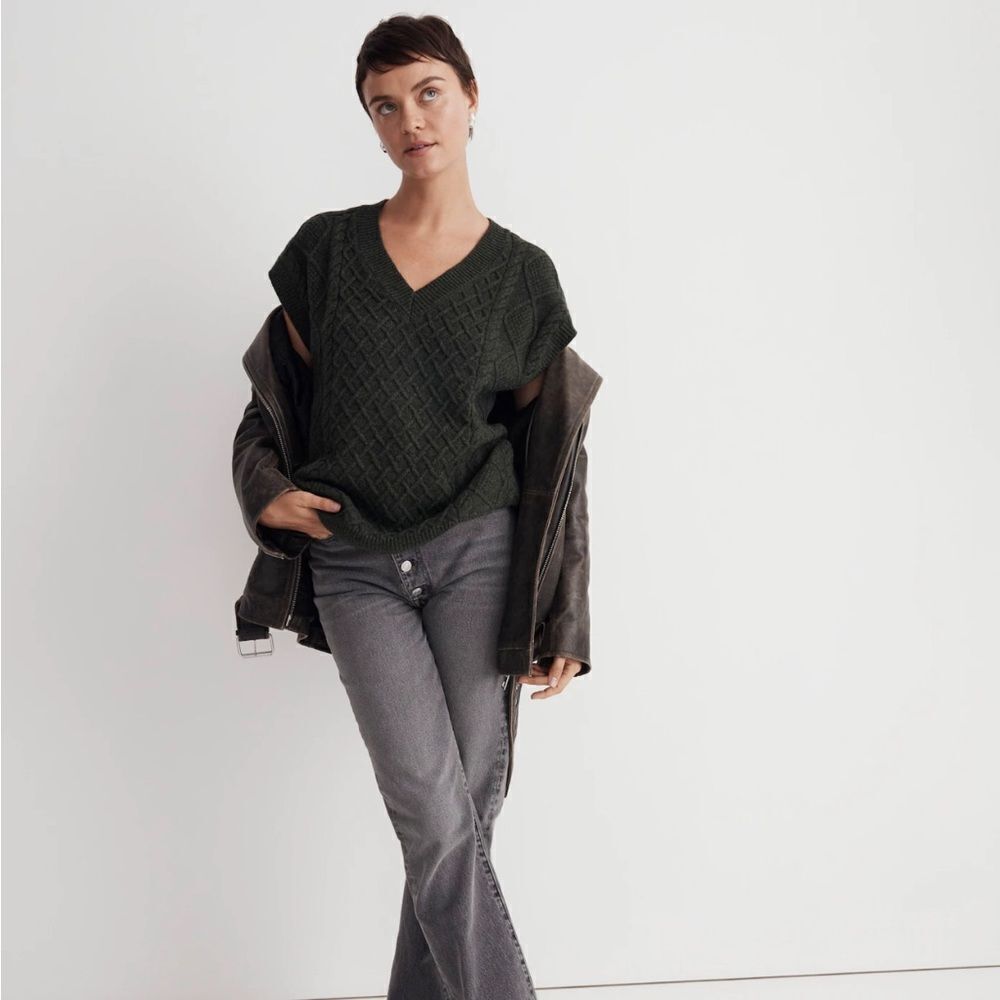 Madewell Cable-Knit V-Neck Sweater Vest